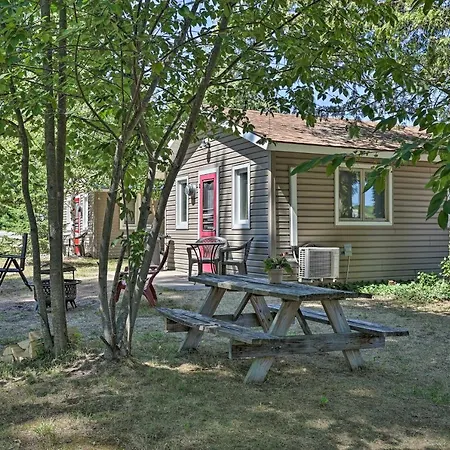 Rustic Suttons Bay Cottage Shared Dock And Fire Pit